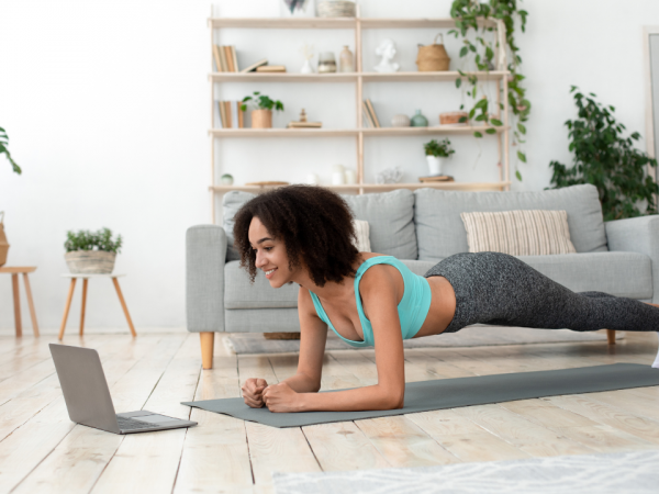 Como Dar Aulas de Pilates Online Sem Equipamentos: 5 Dicas Essenciais